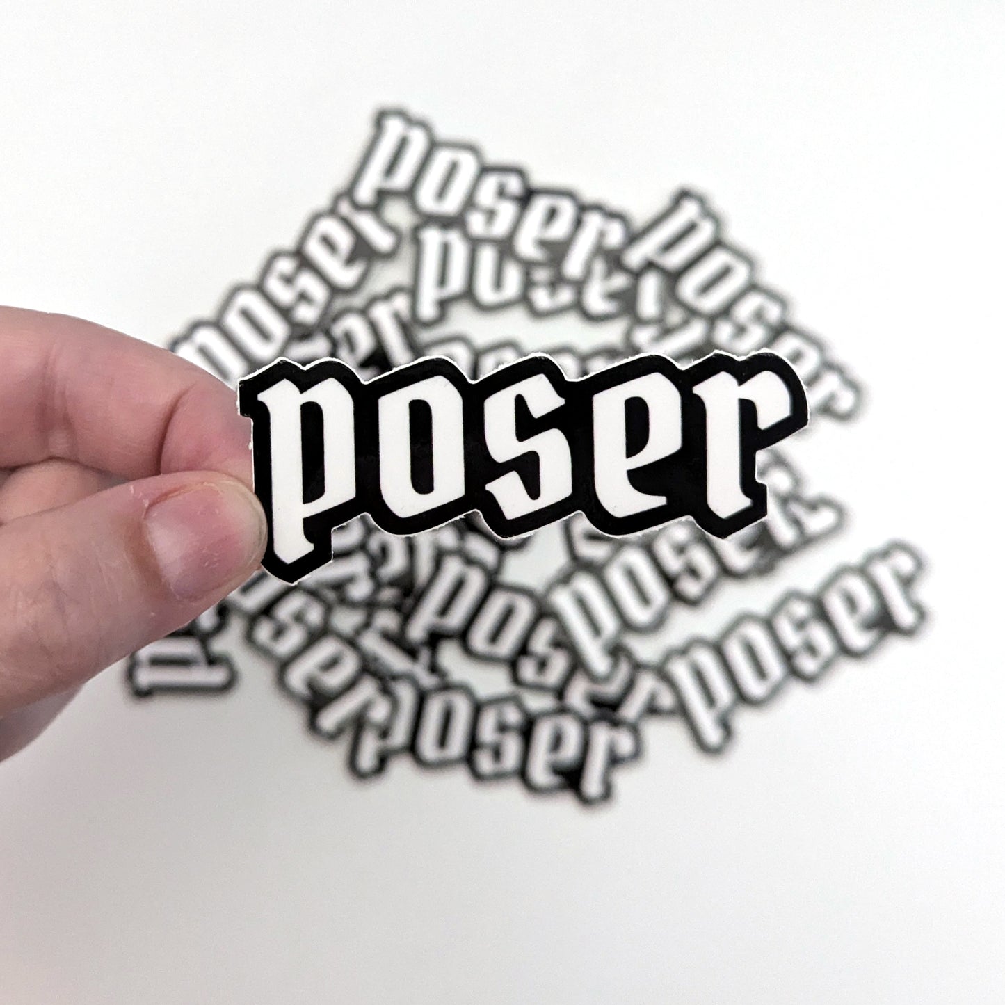 Poser sticker